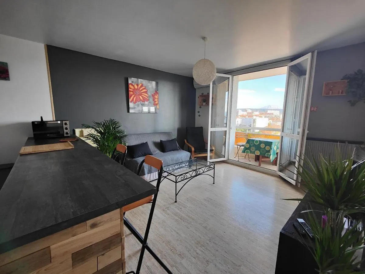 Bel appartement de 42 m2 , 1 chambre , climatisé. Aix-en-Provence 0*,  France